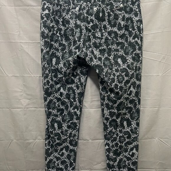 Michael Kors black and white lace floral print pull on pants, ladie's medium - Picture 3 of 9